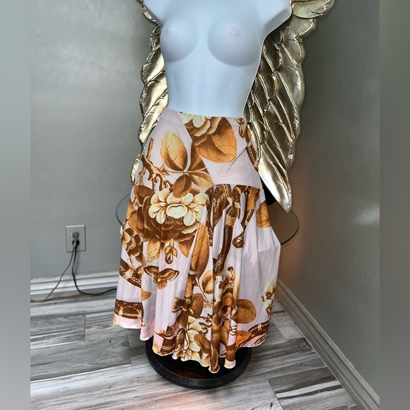 Miaou Moni Emblem Print Stretch Jersey
Midi Skirt, Medium - Picture 3 of 13